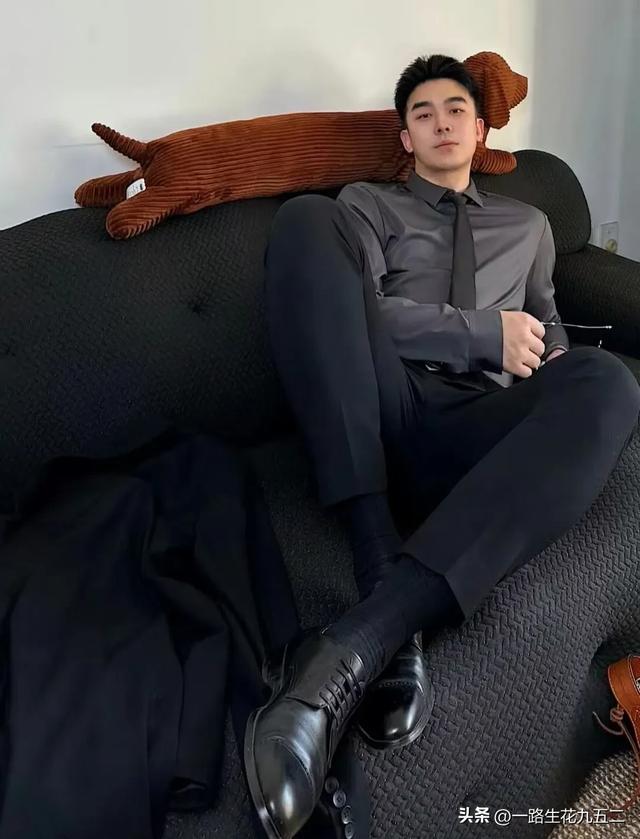 正装帅哥们的魅惑