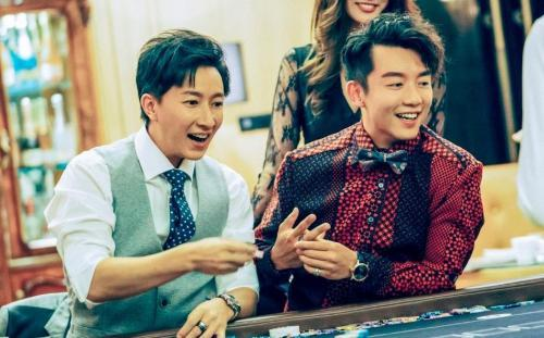 《前任系列》幕后，韩庚不是男主首选，与罗米拍的吻戏却被删减