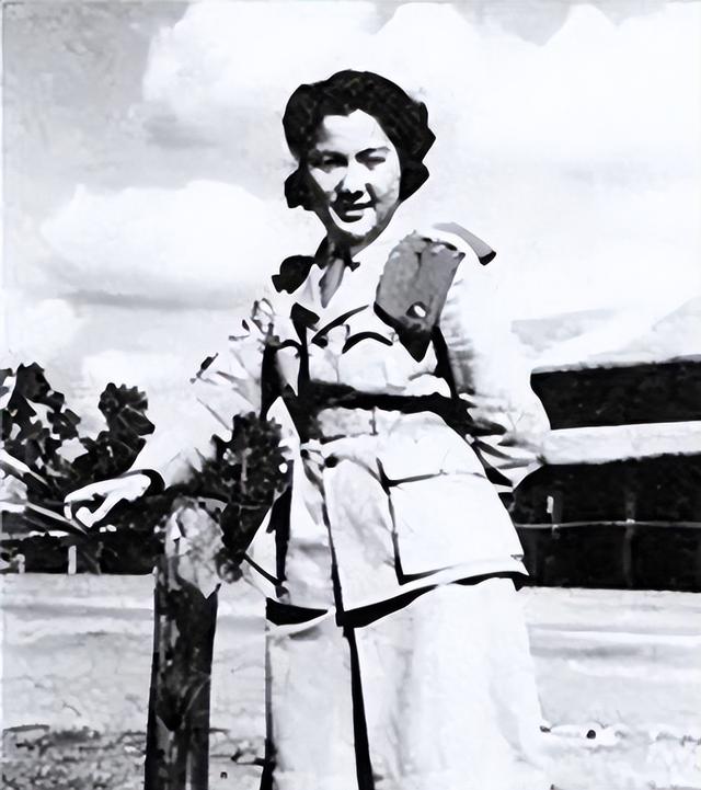 1942年，三名女兵遭日军侵犯，我国女军医却说：快把内衣脱下来！