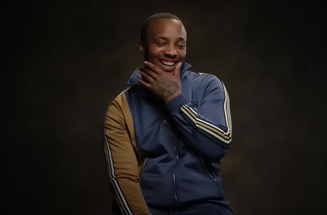 英国双性人网红兼有卵巢和睾丸，花60万再造丁丁，又用卵子生了娃