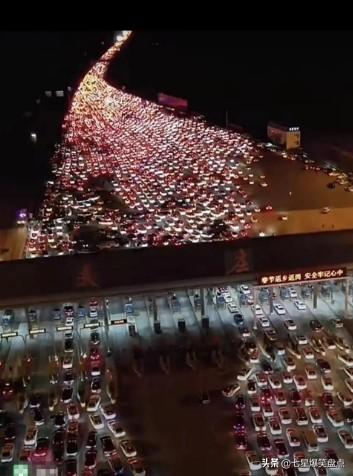 春运“囧途”：自驾与公共交通的百态之路