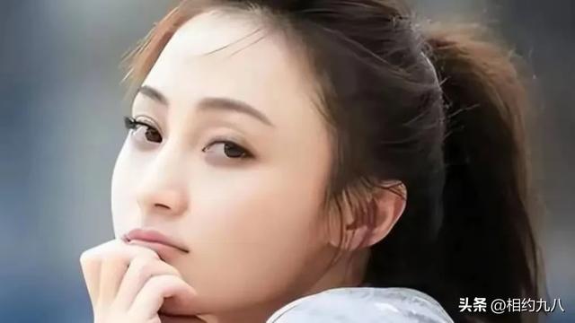 43岁姚笛正式复出！演《裸婚时代》童佳倩被熟知，低调做6年公益