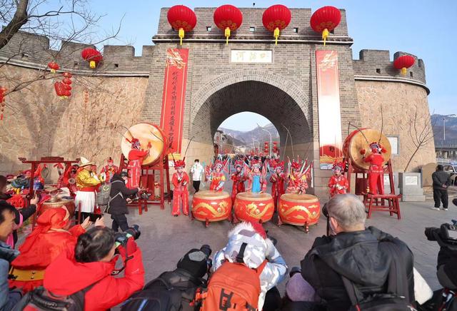 600年怀柔河防口村里有大集 红肖梨成为古关俏年货