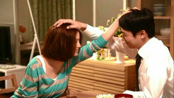 如何正确撩妹子的头发?