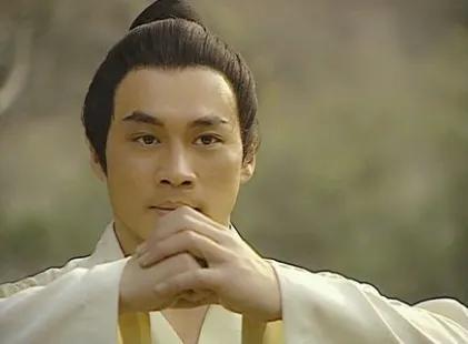 著名演员丁海峰：和初恋妻子相爱30年，陪她抗癌，把她当成宝