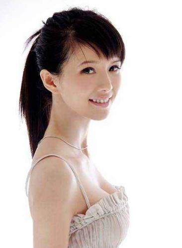 班嘉佳最清纯女孩,特别的美丽特别的魅力,美让人无法抗拒住诱惑