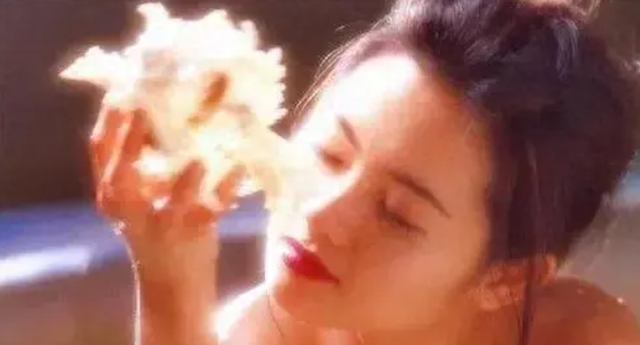 香港大尺度“三级片”《蜜桃成熟时》当年清纯的李丽珍为什么会拍