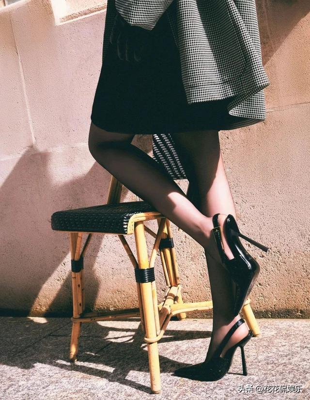 NO.2丨古力娜扎黑丝大赏：长腿诱惑力爆表，网友直呼看不够！