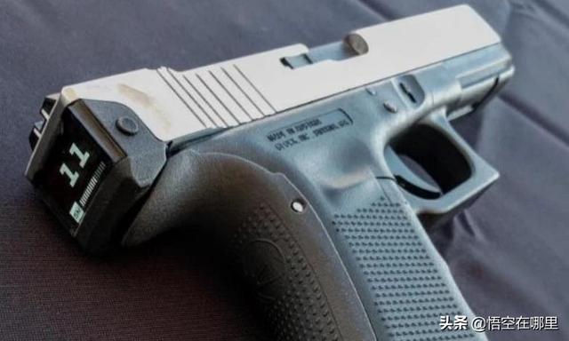 百年难题被解决!枪战中如何查看剩余弹量,不用局限这三种方法了