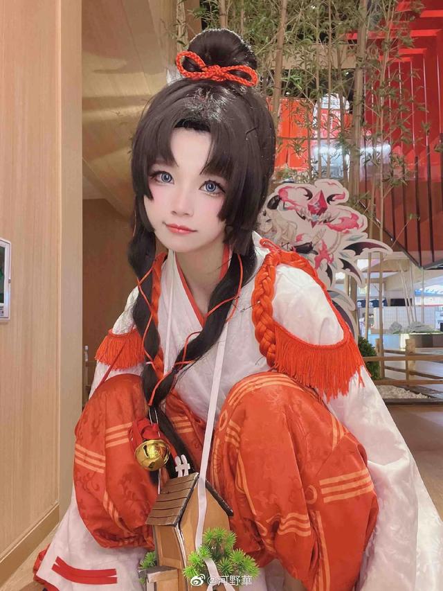 完美coser推荐-河野华