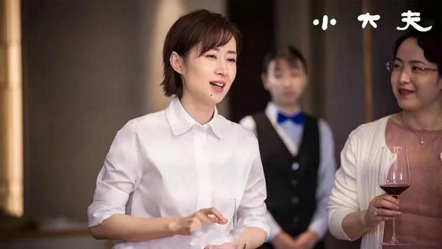 《小大夫》首播，剧情飞快，董子健张嘉倪爆笑演绎，剧情略悬浮