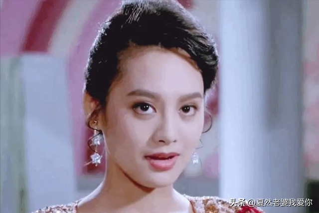 周韵：嫁大15岁二婚姜文，生俩儿子不被认可，18年后却成全家团宠