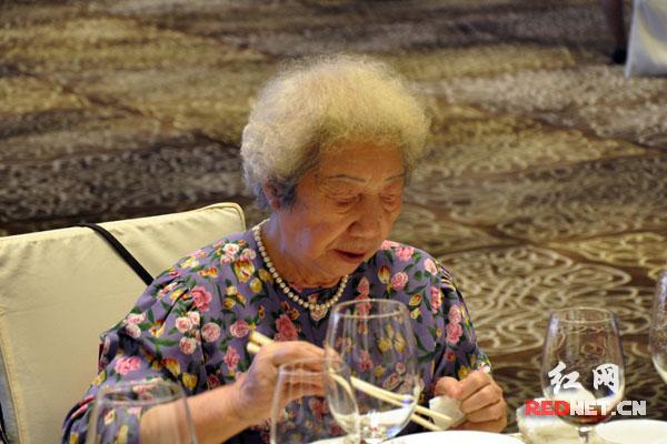 回顾那些年，八千湘女一起走过的青春