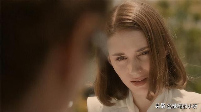 浅析美国科幻电影《她》中人工智能的“具身化”叙事