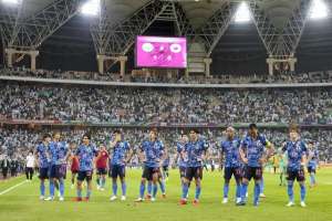 柴崎岳(足坛周琦？日本名将巨大失误导致输球，百科资料被改成沙特国籍)