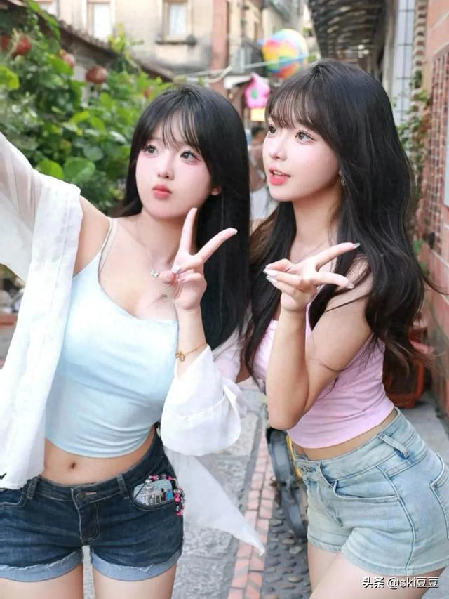 顶级姐妹花！姐姐温柔妹妹可爱，你更喜欢哪一个呢？
