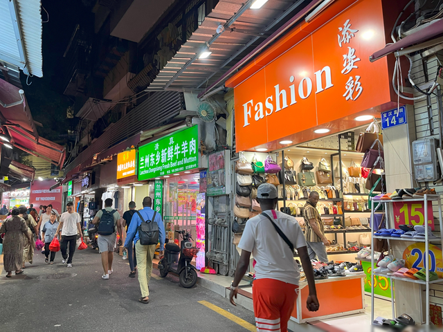 实拍广州第一黑人街，满大街都是黑人，堪称“小非洲”