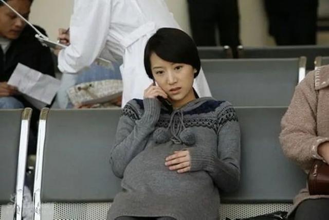 讲述：妻子的冷漠和不忠让婚姻走到尽头，他却走不出心里的阴影