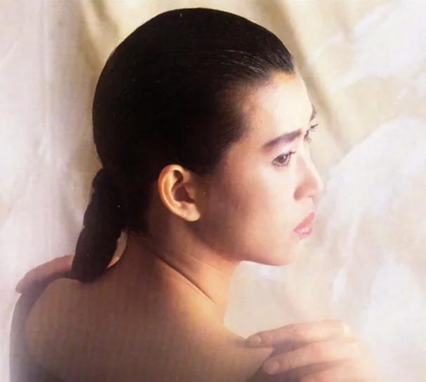 《凶榜》里身怀鬼胎的女主，最悲情的港姐，车祸被男友抛弃后因病