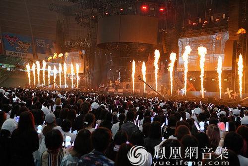 Mafumafu首场个人巨蛋演唱会引发粉丝狂热