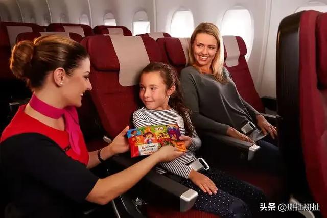 飞日本航班播「成人电影」限制级画面全看光，乘客崩溃：关不掉！