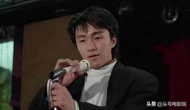 周星驰吹箫,想加入五月天!和周杰伦林俊杰互动,真要进军歌坛?