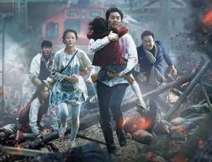 釜山行豆瓣(豆瓣85，《釜山行》这部丧尸片凭什么让你哭？)