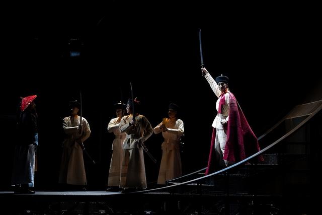 燕京新语丨剑指长天，心向逍遥，原创话剧《邓世昌》谱写一曲英雄浪漫悲歌