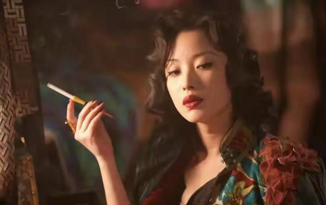 倪妮：24岁恋上大叔，30岁与小弟分手，如今呢？