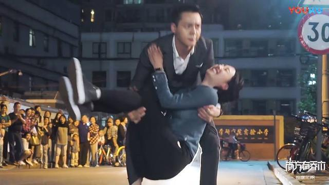 迪丽热巴的教科书式“公主抱”让人折服，也让不少男艺人为之汗颜