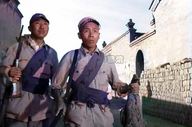 昔日北影演员，长得“歪瓜裂枣”，总跑龙套却令人难忘，93岁去世