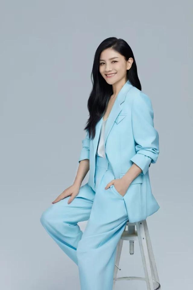 沙溢暴瘦变薄肌帅哥,胡可直呼一辈子没见过,果然真夫妻最好磕