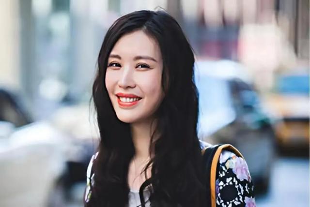 王的女人”田朴珺：曾被汤臣一品少爷抛弃，却逆袭成万科老板娘