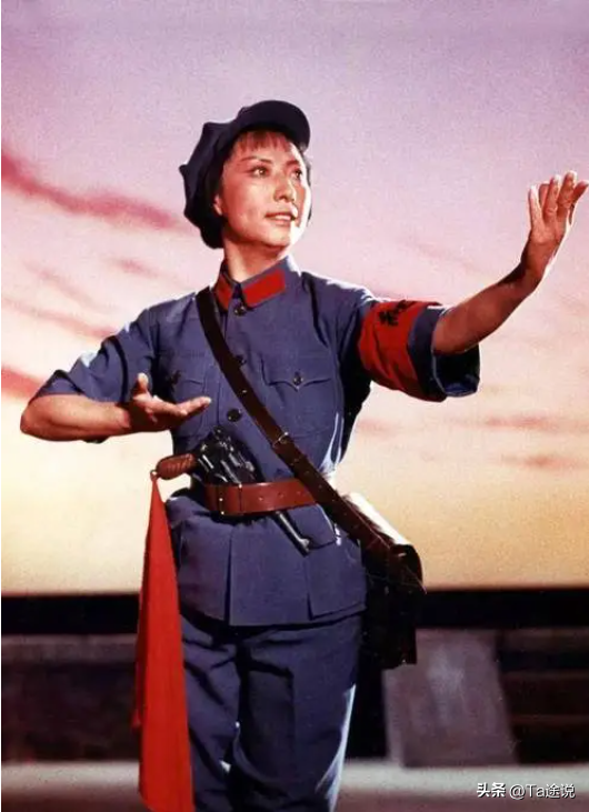 “阿庆嫂”扮演者洪雪飞:52岁不幸命丧新疆山沟,丈夫这样怀念她