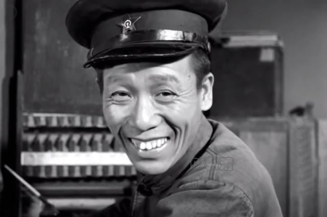昔日北影演员，长得“歪瓜裂枣”，总跑龙套却令人难忘，93岁去世