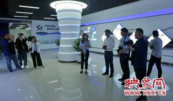 “垂天科技”5G智慧合杆赋能鹤壁高质量发展