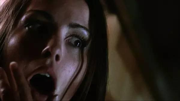 悬疑惊悚电影《黑暗面》恶作剧后带来的万劫不复万分痛苦恐怖境地