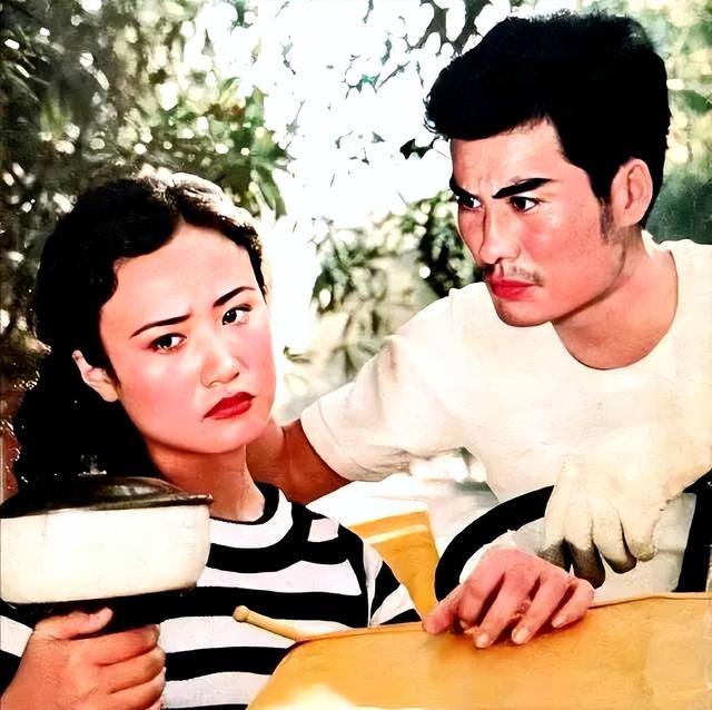 张小磊：当红时结婚，婚后生一子，如今咋样了？