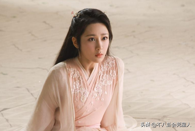 杨紫，终于把自己玩儿脱了