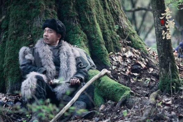 《老酒馆》最大反派早已出现，陈宝国还为其做过菜，只是无人识