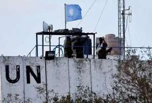 争锋相对(“冲突升级以色列军队与维和部队争锋相对，和平曙光在何方？”)