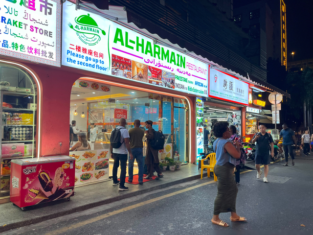 实拍广州第一黑人街，满大街都是黑人，堪称“小非洲”