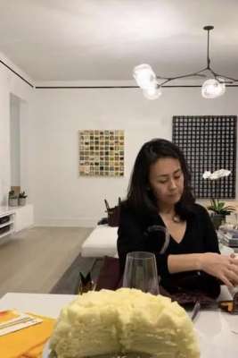 利智的照片(李连杰老婆利智近照曝光，58岁美艳依旧，气质高贵不输当年)