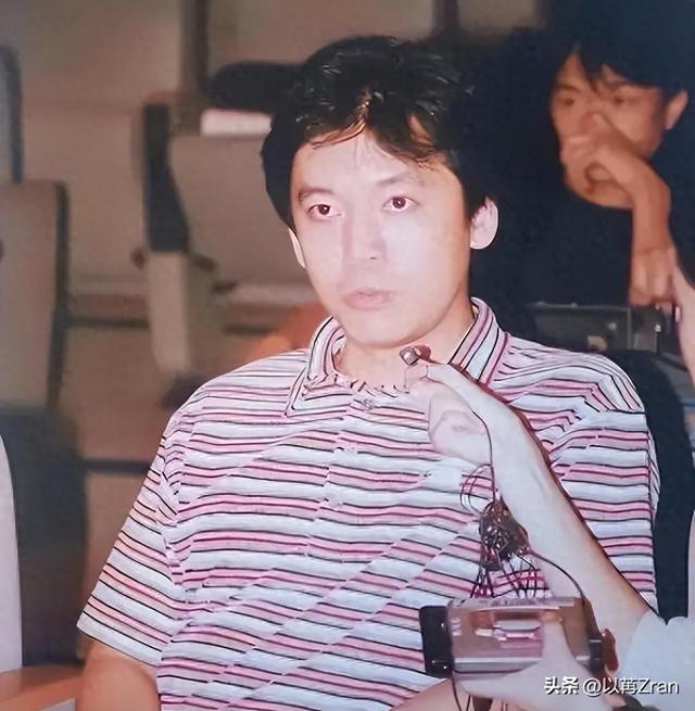 演员何政军：娶了初恋为妻，婚后生一女，如今咋样了？