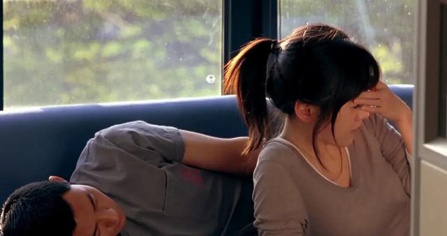 ​《女教师》，韩国19禁电影，两个女老师为争夺男学生无所不用