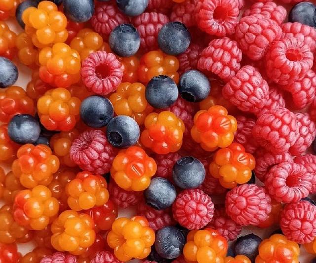 20张精彩照片：丹麦漂亮的超胖女模特，可泡澡的五星级球场观众席