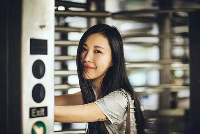 王的女人”田朴珺：曾被汤臣一品少爷抛弃，却逆袭成万科老板娘