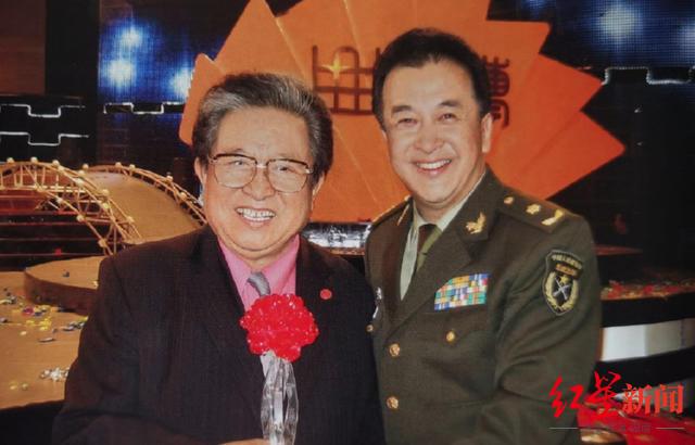 黄宏父亲、山东快书表演艺术家黄枫去世，享年91岁