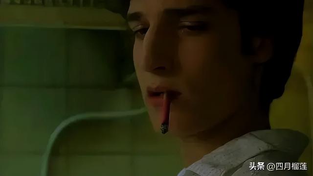 大尺度三级电影《戏梦》，青春与欲望的碰撞，观众大饱眼福