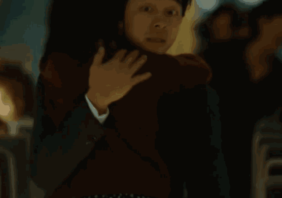 豆瓣8.5，《釜山行》这部丧尸片凭什么让你哭？